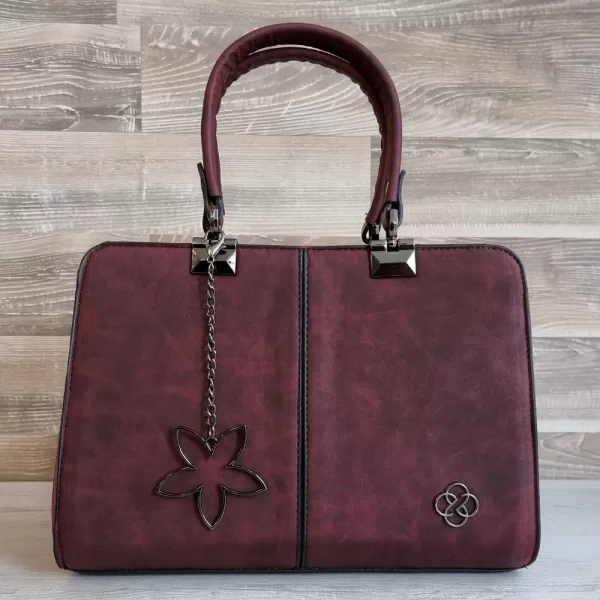 Дамска чанта от еко кожа в бордо с метален аксесоар - 75051-3
