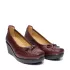 Дамски обувки с деколте в бордо на платформа 21070-2