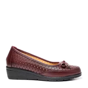 Дамски обувки с деколте в цвят бордо 21074-2...