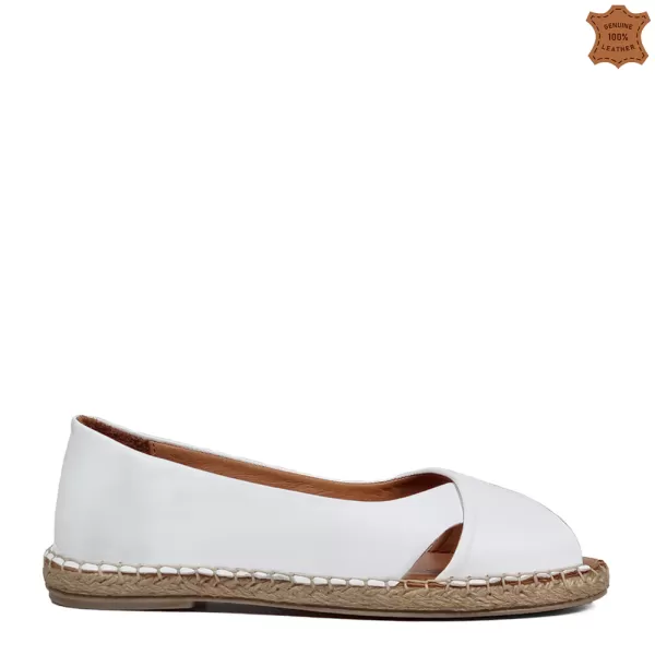 Ниски бели дамски летни обувки от естествена кожа 21188-1