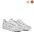 Бели дамски летни обувки с връзки от естествена кожа 21239-1