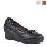 Черни дамски обувки с перфорация на средна платформа 21257-1