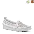 Бели дамски летни обувки от естествена кожа без връзки 21307-1