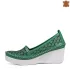 Зелени кожени дамски летни обувки с платформа 23855-7
