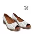 Дамски обувки с отворени пръсти в бяло 24041-2