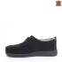 Ниски дамски обувки от естествен велур с велкро в черно 21105-1