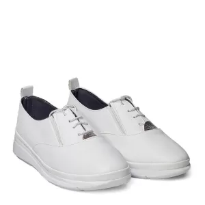 Дамски ежедневни обувки в бял цвят с ластични връзки - 21111-2