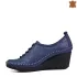 Удобни дамски обувки на платформа в синьо 21196-5