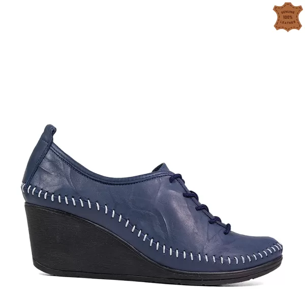 Удобни дамски обувки на платформа в синьо 21196-5