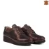 Дамски кафяви обувки от кожа и сатен с малка платформа 21204-6