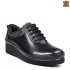 Дамски черни обувки от естествен лак с малка платформа 21204-7