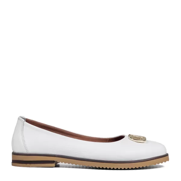 Бели кожени дамски обувки тип балеринки 21268-2