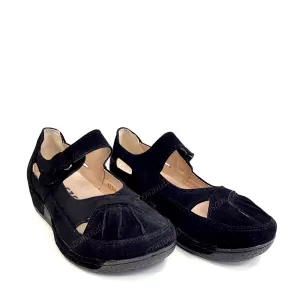 Черни дамски пролетни обувки от велур 26954-1...