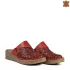 Дамски затворени чехли с перфорация в червен цвят 21226-3
