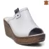 Удобни кожени дамски чехли с платформа в бял цвят 24168-1