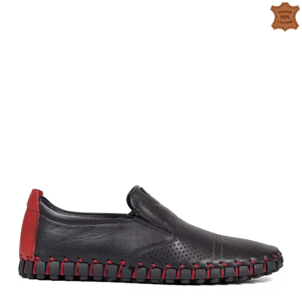 Удобни кожени мъжки летни обувки с ластици в черно 13235-1